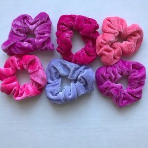 Six-Pack Scrunchies
